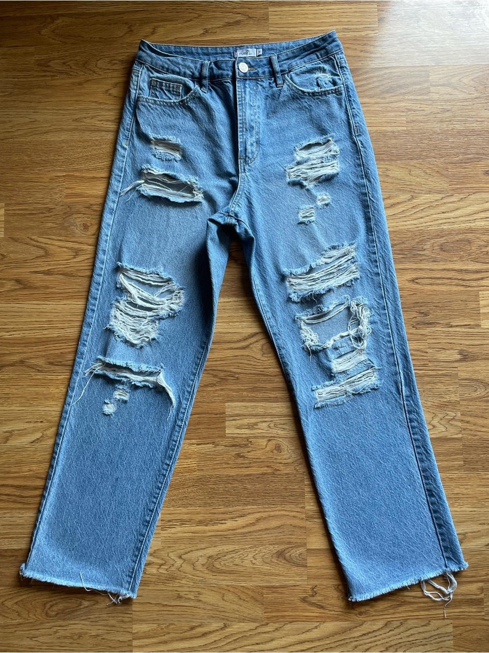 Rue 21 Mom Jeans Women’s Size 12 Distressed Holes Medium Wash Stretchy EUC